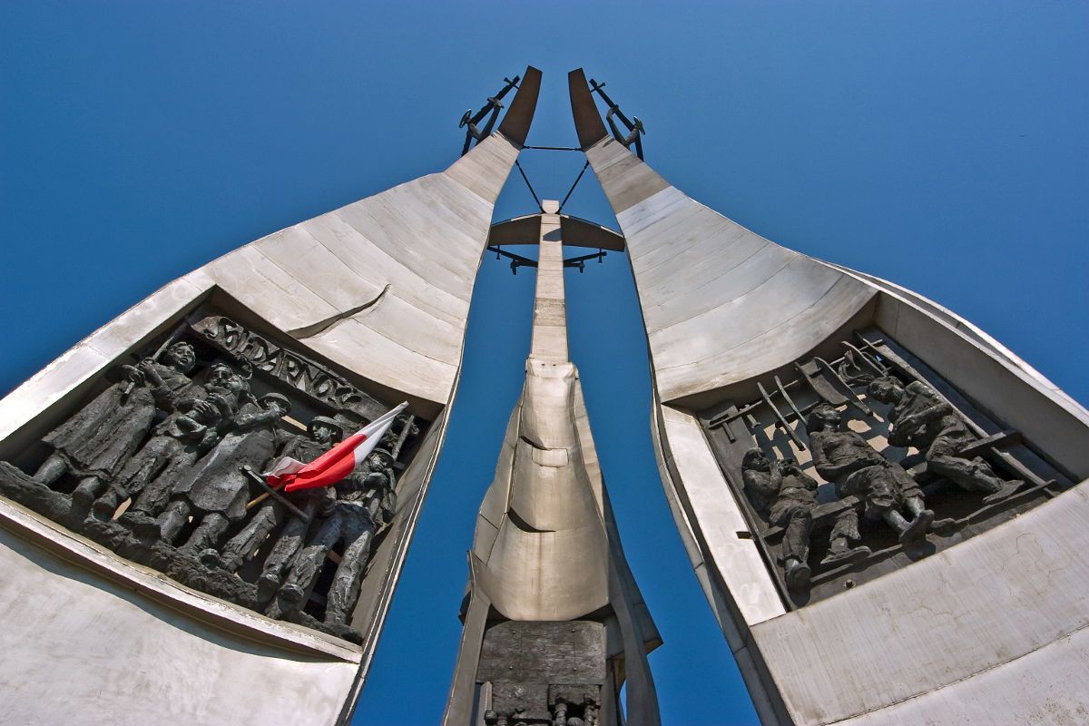 Monument to the Fallen Shipyard Workers of 1970